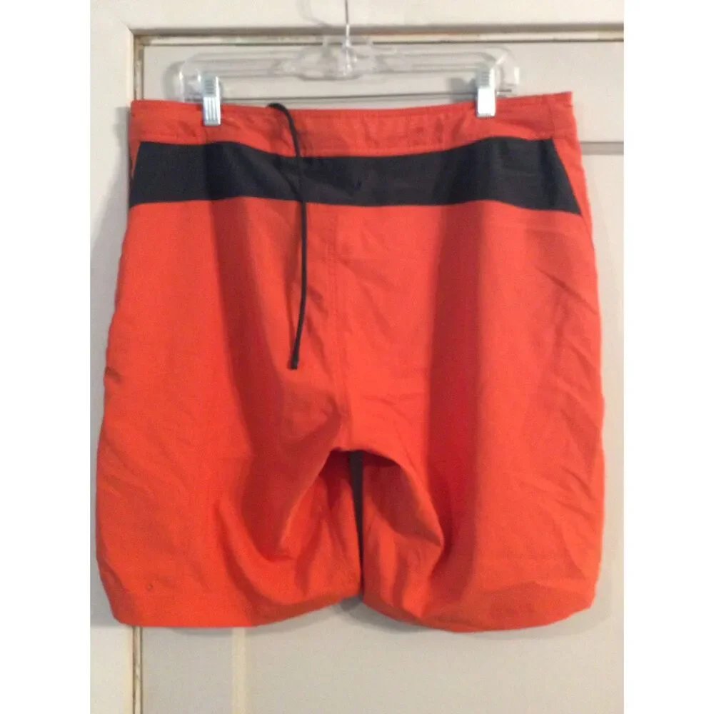 The North Face Men's Shorts Size 36 Orange Inseam 10